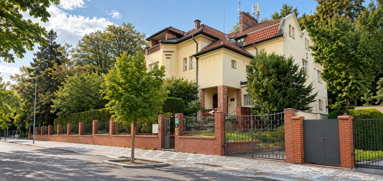 Budova zubní ordinace v Praze 6